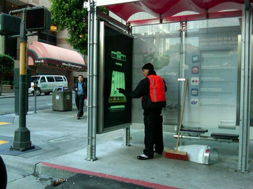 San Francisco Gets Inter-Bus Stop Multiplayer Gaming