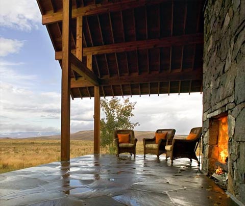 small-cabin-fireplace-colorado